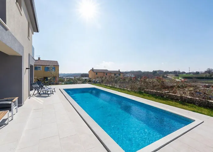 Villa Tin Comfortable *