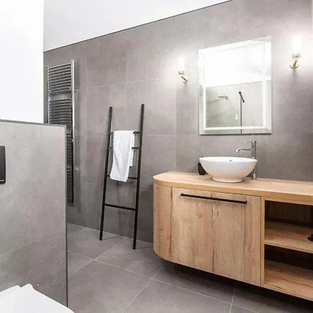 Tin Comfortable Villa *