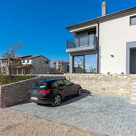 Tin Comfortable Villa