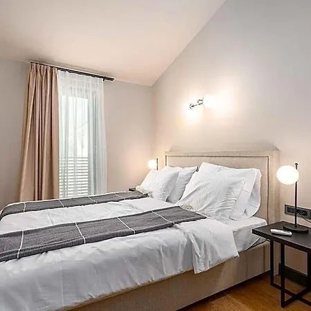 Tin Comfortable Villa